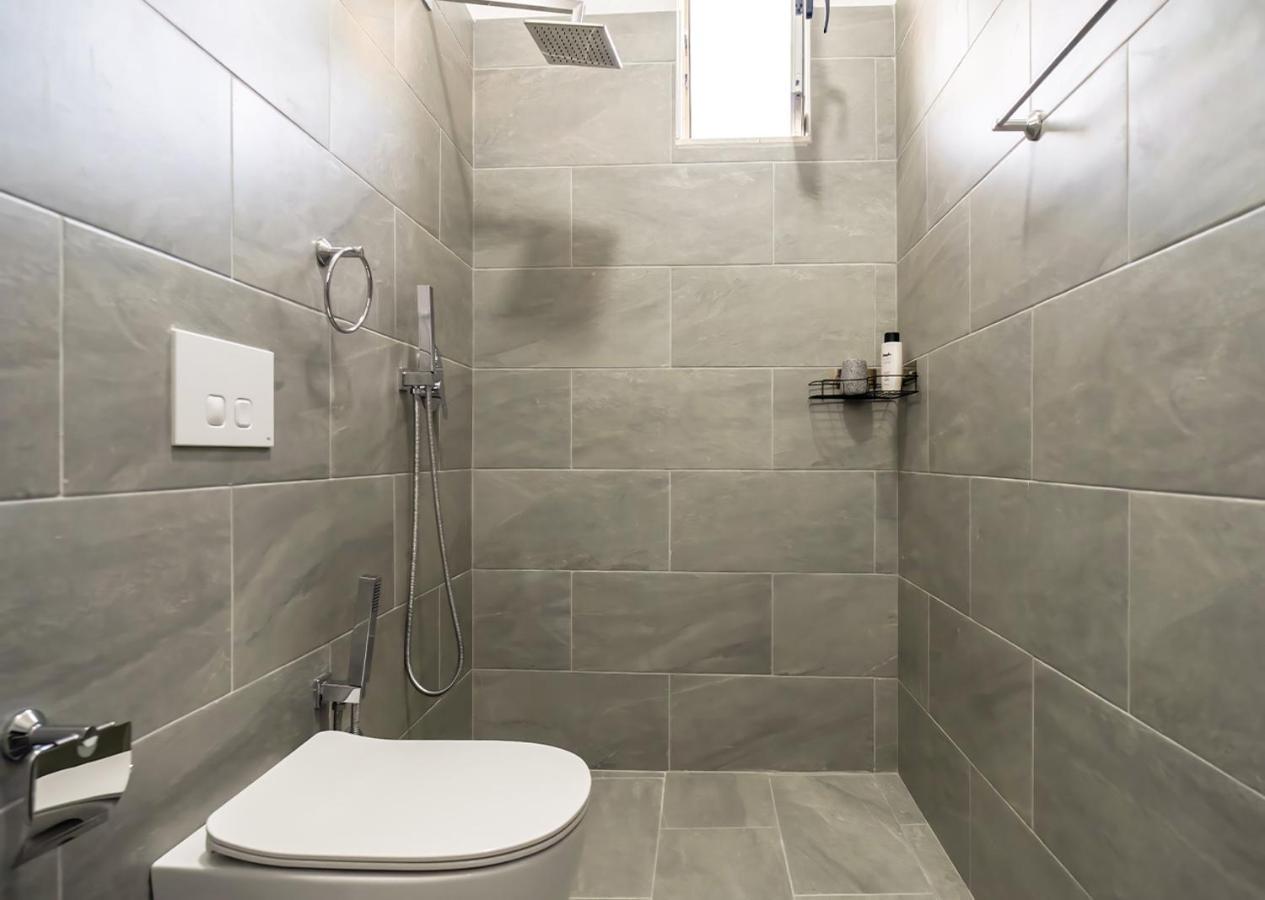 Home Inn Apartment 2 Near City Center Tirana Exteriör bild